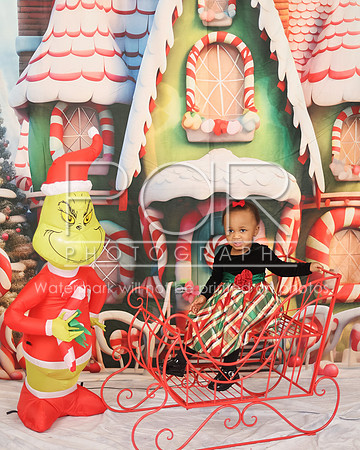 2024_Christmas_Corrine-5