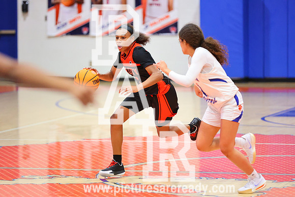 2024_Bball_Girls_YazooCityvsMadisonCen-21