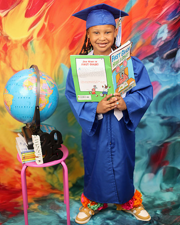 2025_Grad_Raegan-50