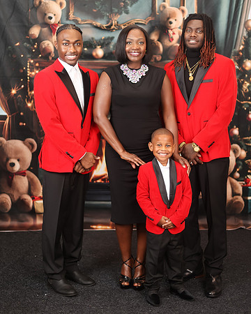 2024_Christmas_Sutton Family-11
