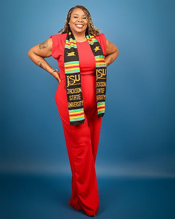2025_Grad_AnnLewis-7