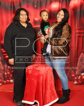 2024_Christmas_Corrine-25