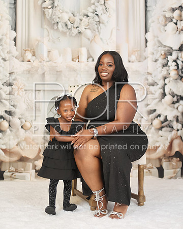 2024_Christmas_Jakayla Collins-3