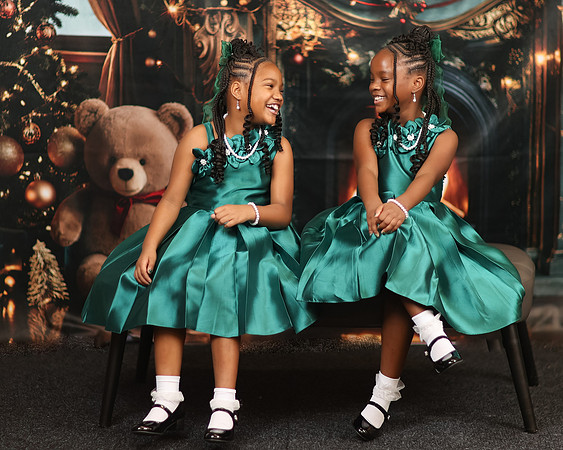 2024_Christmas_Twins-24