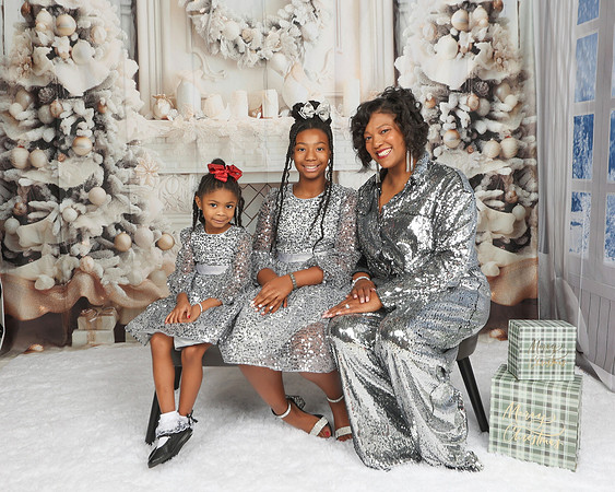 2024_Christmas_Charcy-13