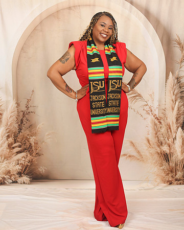 2025_Grad_AnnLewis-23