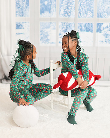 2024_Christmas_Twins-4