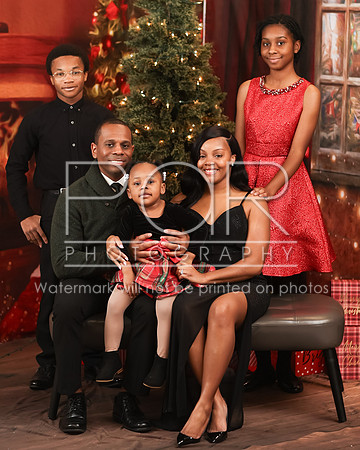 2024_Christmas_Amber McMillan-7