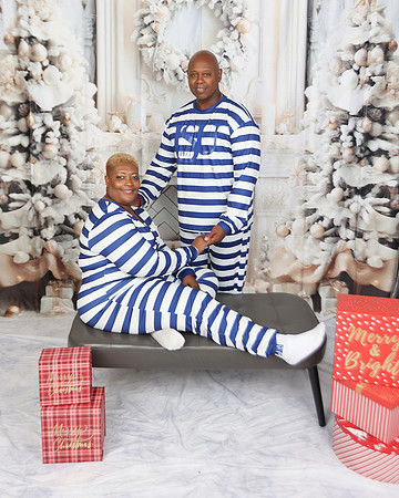 2024_Holiday_L_Drake-17