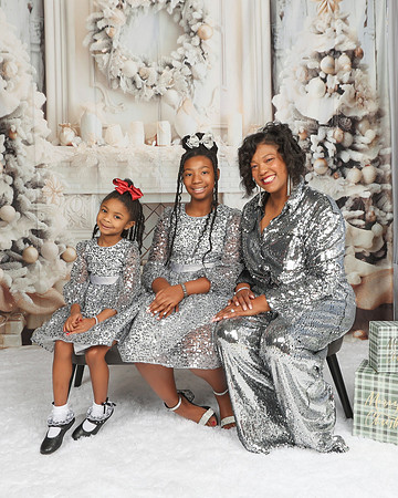 2024_Christmas_Charcy-14