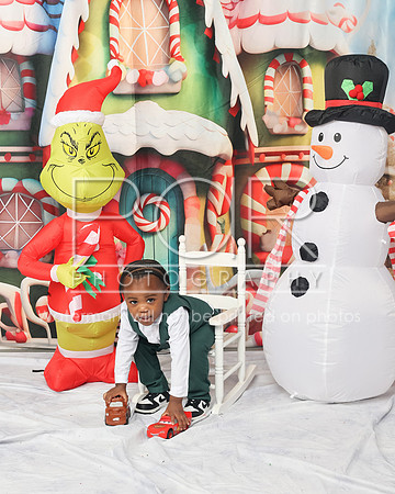 2024_Christmas_Jada Varnell-4