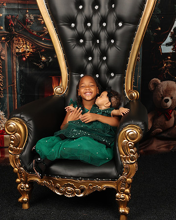2024_Christmas_Sarah-37