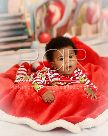 2024_Christmas_Asia Taylor-5