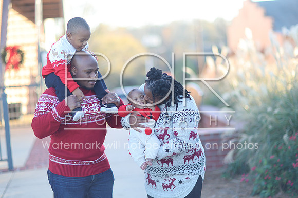 2024_Christmas_Shanita-54