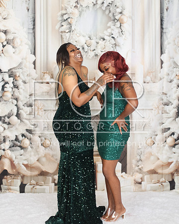 2024_Christmas_Leneisha-17