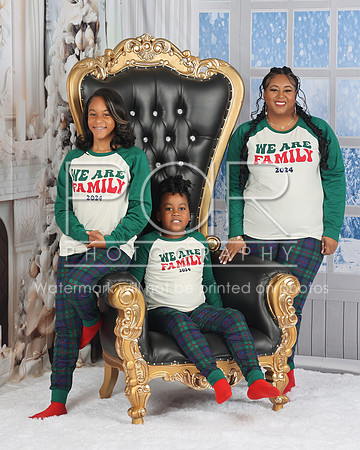 2024_Christmas_Tyerris-3