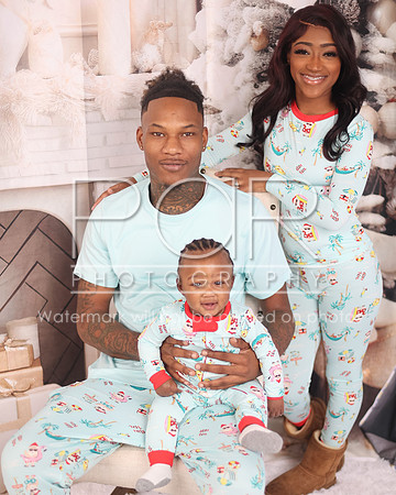 2024_Christmas_Aundriana-3