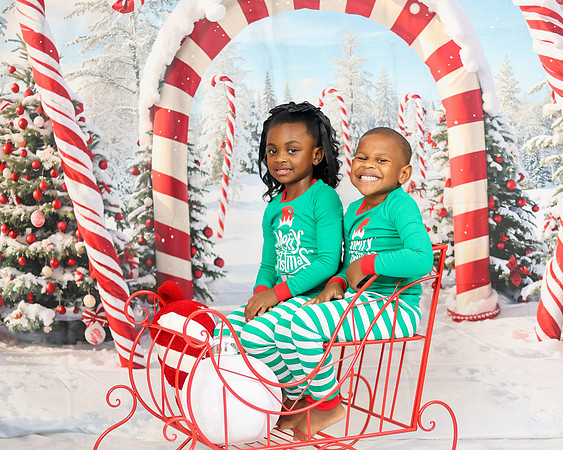 2024_Christmas_Sutton Family-58