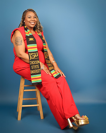 2025_Grad_AnnLewis-4