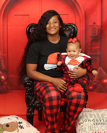 2024_Christmas_RussellFamily-6