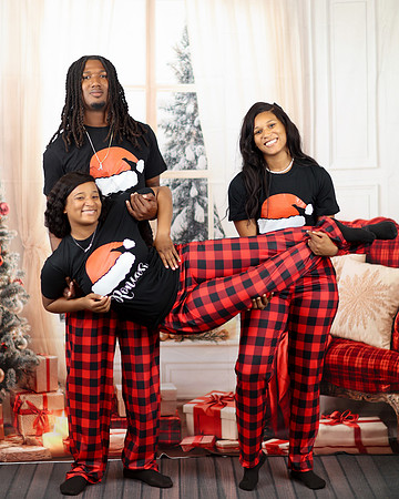 2024_Christmas_RussellFamily-44