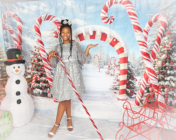2024_Christmas_Charcy-22