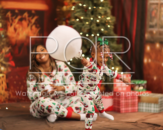 2024_Christmas_Zhakeria-9