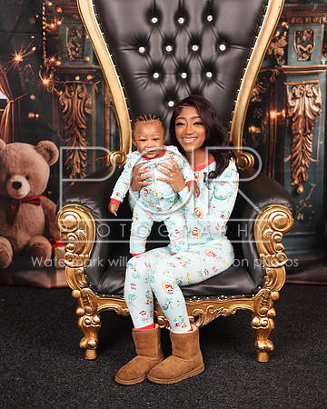 2024_Christmas_Aundriana-11