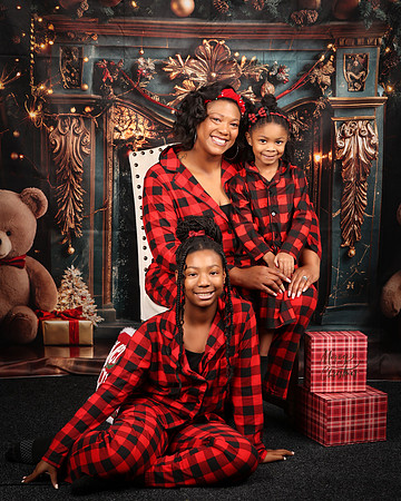 2024_Christmas_Charcy-3