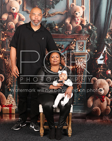 2024_Christmas_Dorothy-11