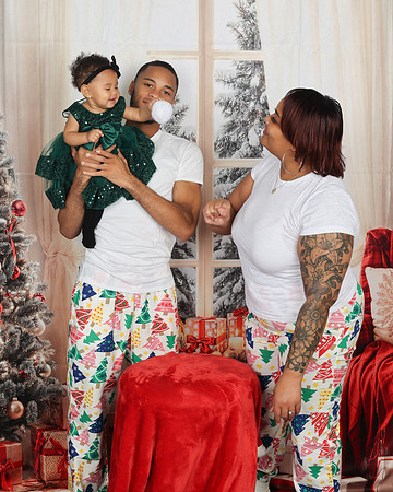 2024_Christmas_Sarah-46