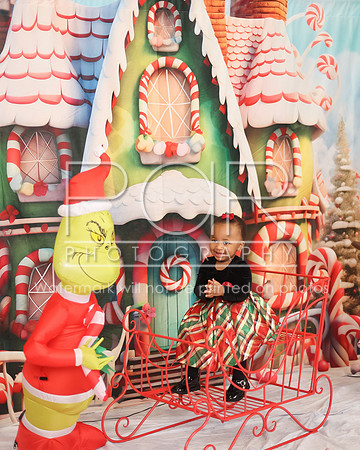 2024_Christmas_Corrine-4