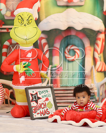 2024_Christmas_Asia Taylor-7