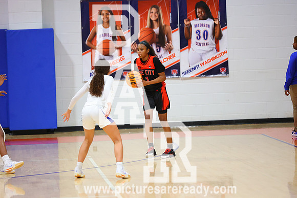 2024_Bball_Girls_YazooCityvsMadisonCen-20