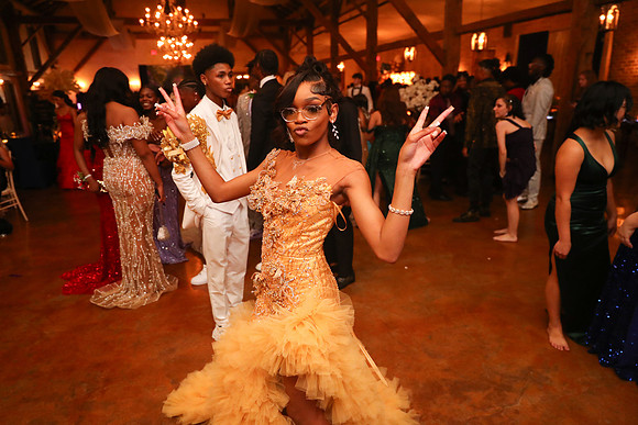 2025_Prom_Ridgeland_preProm-30
