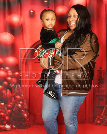 2024_Christmas_Corrine-27