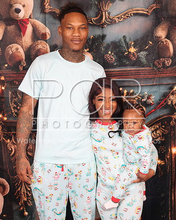 2024_Christmas_Aundriana-18