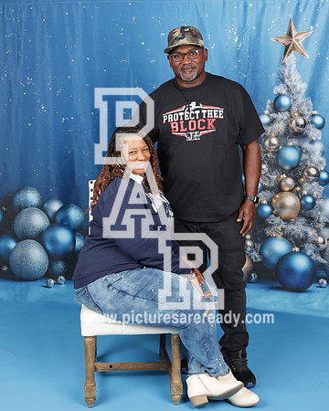 2023_Christmas_RussellFam-4