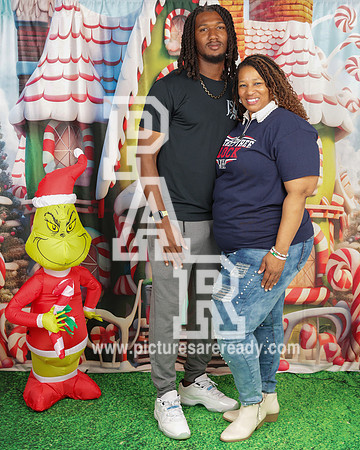 2023_Christmas_RussellFam-22