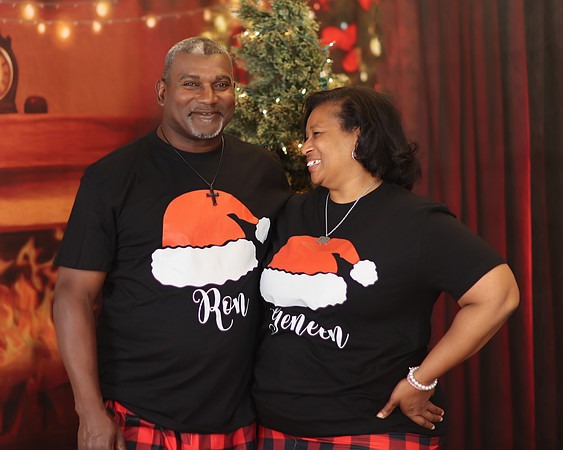 2024_Christmas_RussellFamily-23