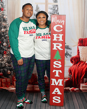 2024_Christmas_Keondra Mack-17