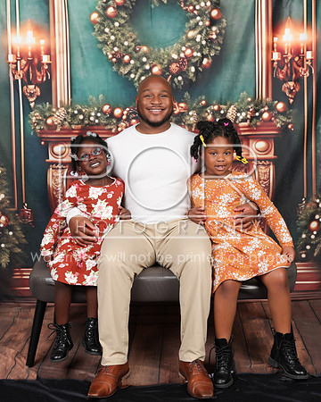 2023_Christmas_Shanita Jones-2