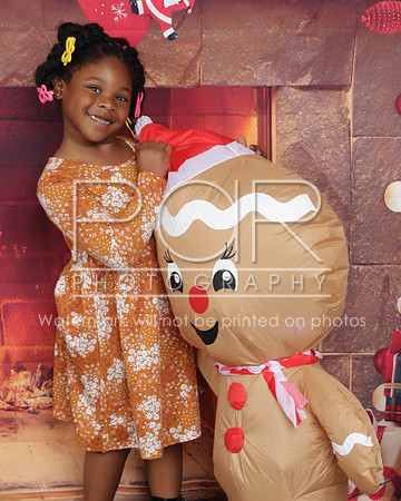 2023_Christmas_Shanita Jones-23