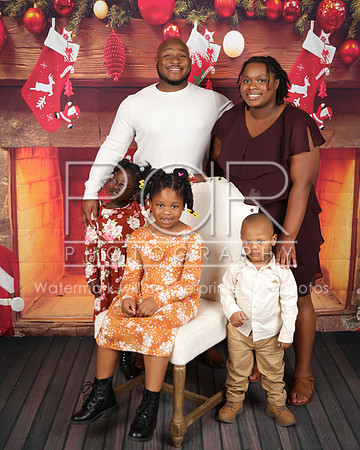 2023_Christmas_Shanita Jones-25