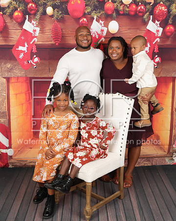 2023_Christmas_Shanita Jones-26
