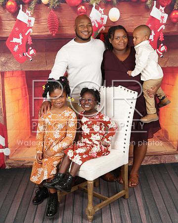 2023_Christmas_Shanita Jones-27