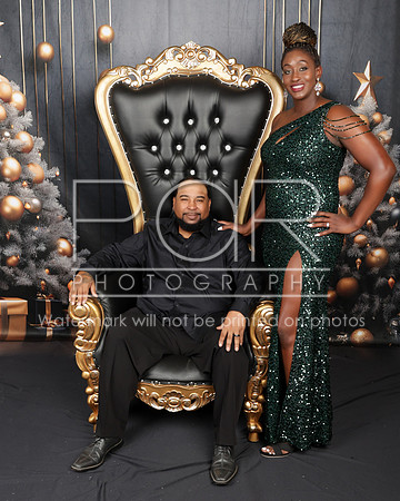 2023_Christmas_Janika Leak-3
