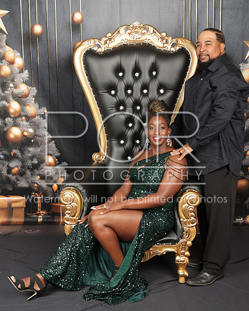 2023_Christmas_Janika Leak-8