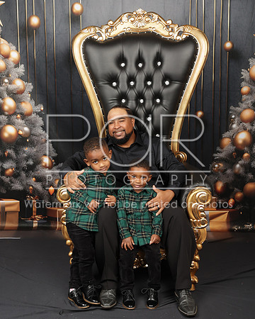 2023_Christmas_Janika Leak-15