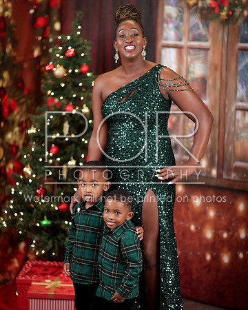 2023_Christmas_Janika Leak-18